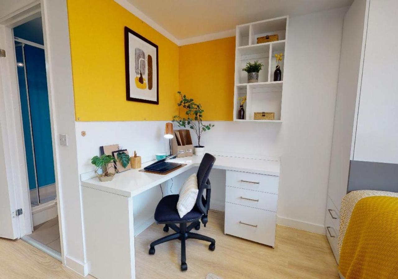 For Students Only Private Bedrooms With Shared Kitchen And Studios At Iq Haywood House In London Londres Exterior foto
