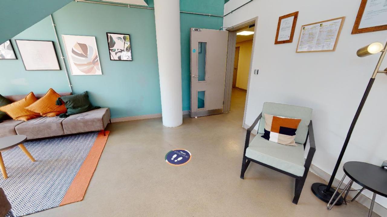 For Students Only Private Bedrooms With Shared Kitchen And Studios At Iq Haywood House In London Londres Exterior foto